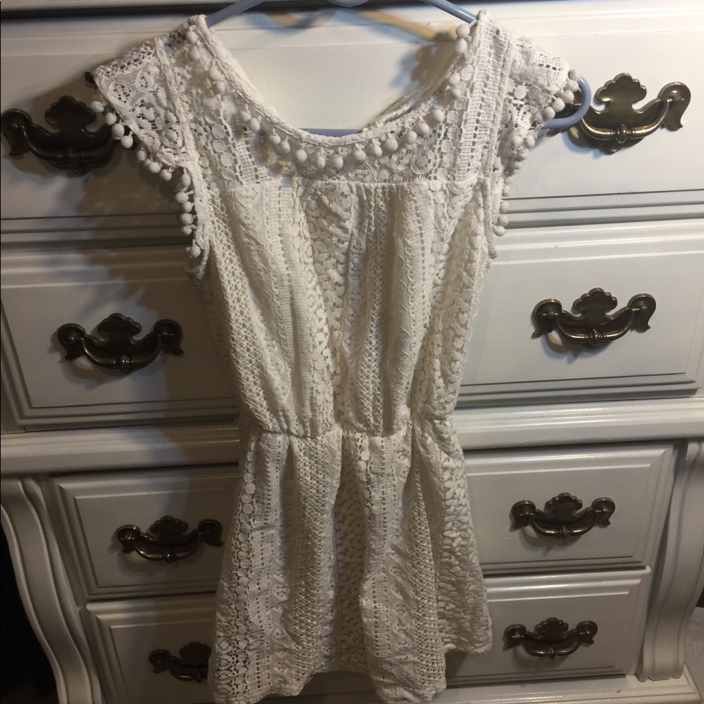 White lace dress ❤️❤️